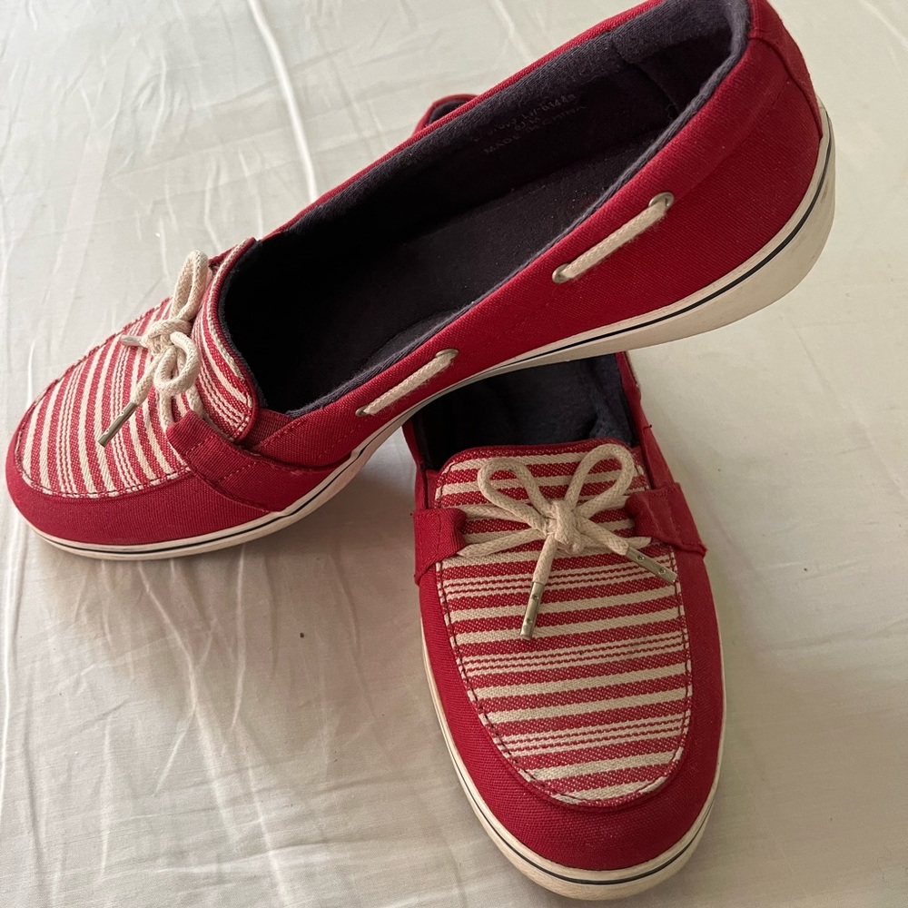 Grasshoppers slip on shoes